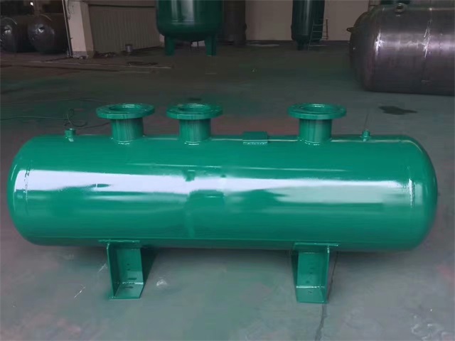 1679991473376569.jpeg 新昌新昌新昌蒸汽分气缸1.jpeg